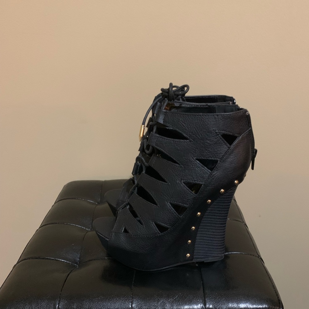 Women Shoes